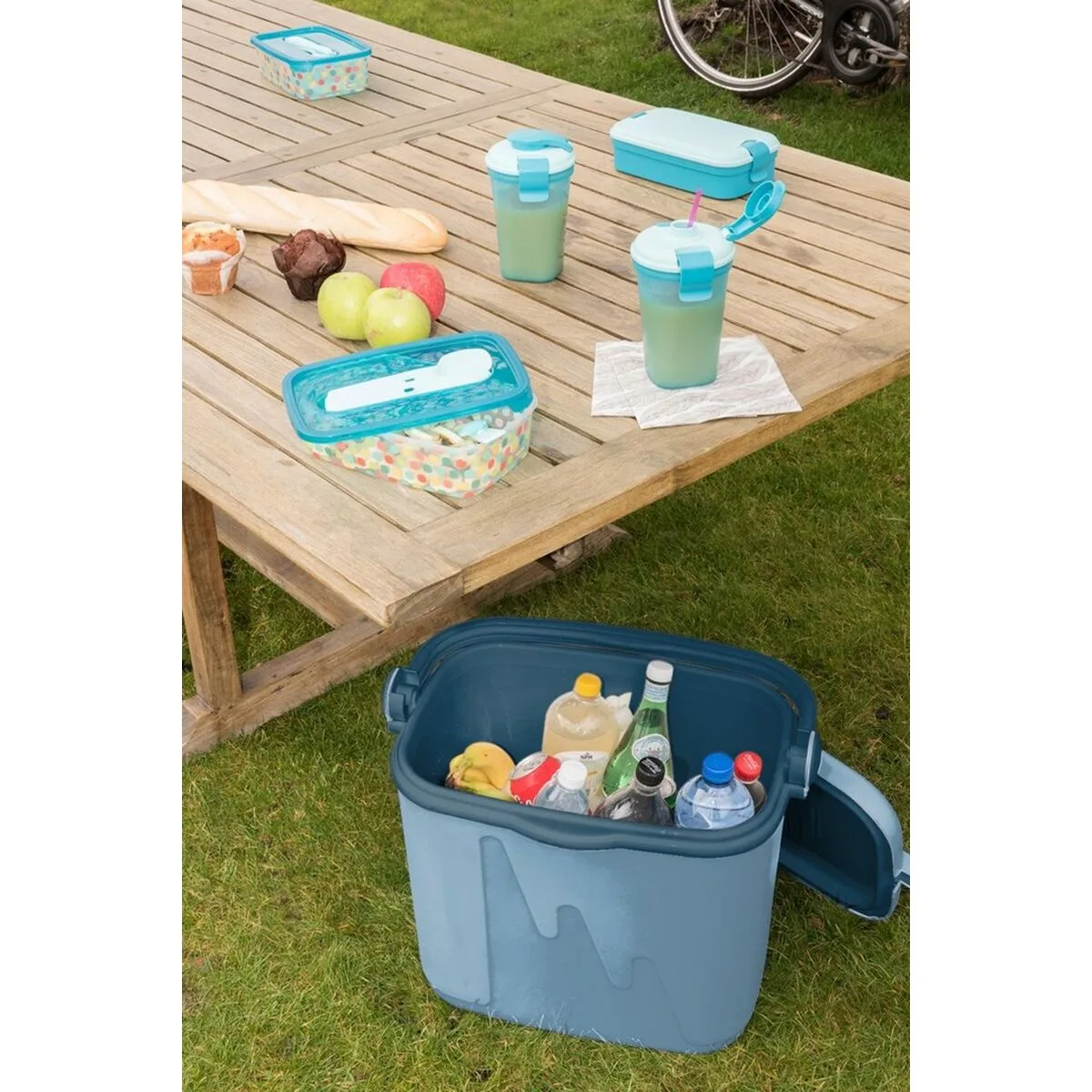 Glaciere curver 262277 bleu 20 l plastique 1 piece s9111802033. La mode selon Diaytar : audacieuse, accessible et toujours dans l'air du temps.