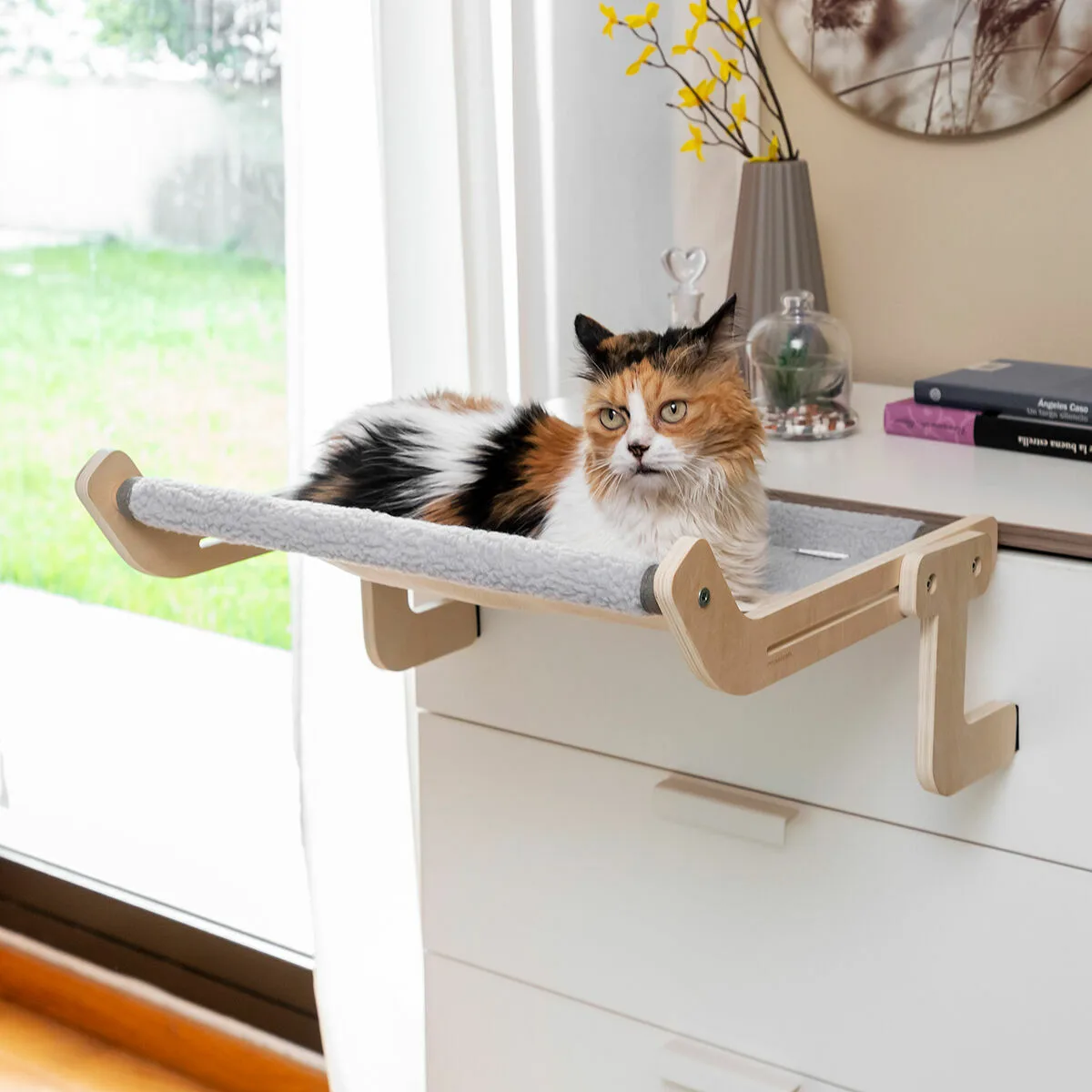 Hamac suspendu pour chats hamacat innovagoods v010379741. Diaytar vous habille de la tête aux pieds avec goût et raffinement.