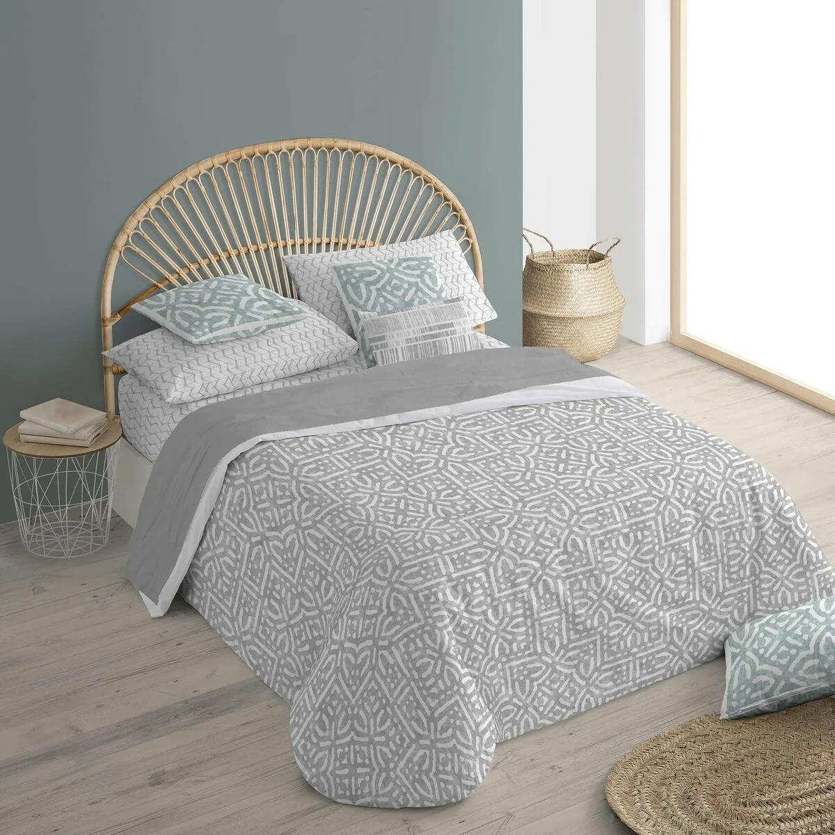 Housse de couette decolores atlanta multicouleur 175 fils 240 x 220 cm goulot de bouteille s981085814. Bienvenue dans l'écosystème Diaytar, où chaque produit a été pensé pour s'intégrer parfaitement dans votre vie moderne