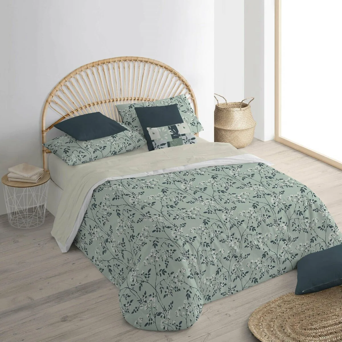 Housse de couette decolores leiden multicouleur 175 fils 140 x 200 cm goulot de bouteille s981098043. Diaytar pense global, shoppe local : une plateforme généraliste avec une approche curated pour un public international