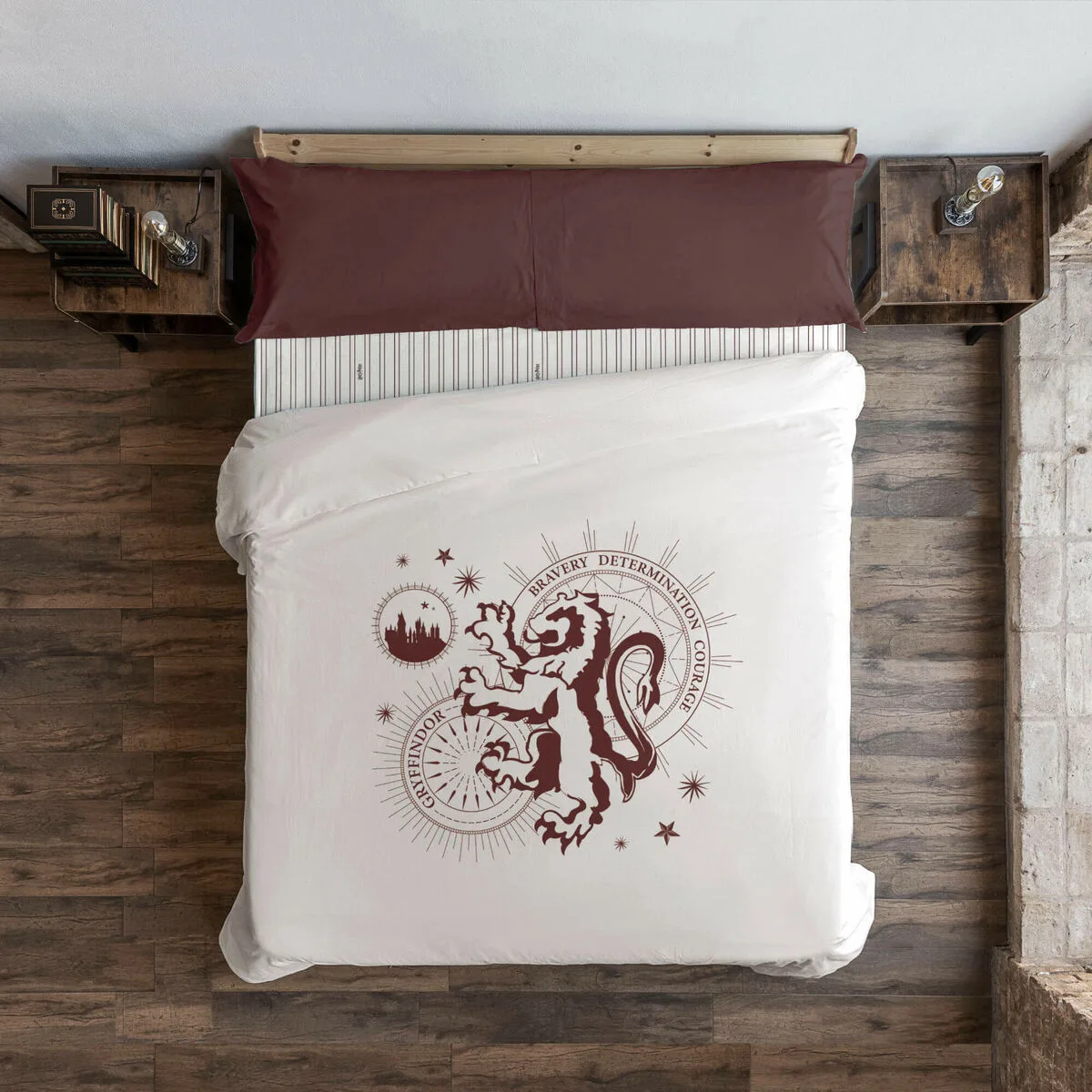 Housse de couette harry potter gryffindor stars multicouleur 175 fils 260 x 240 cm lit king size s980100825. Diaytar, c'est la convergence entre votre style unique et notre sélection infinie de produits qui lui correspondent.