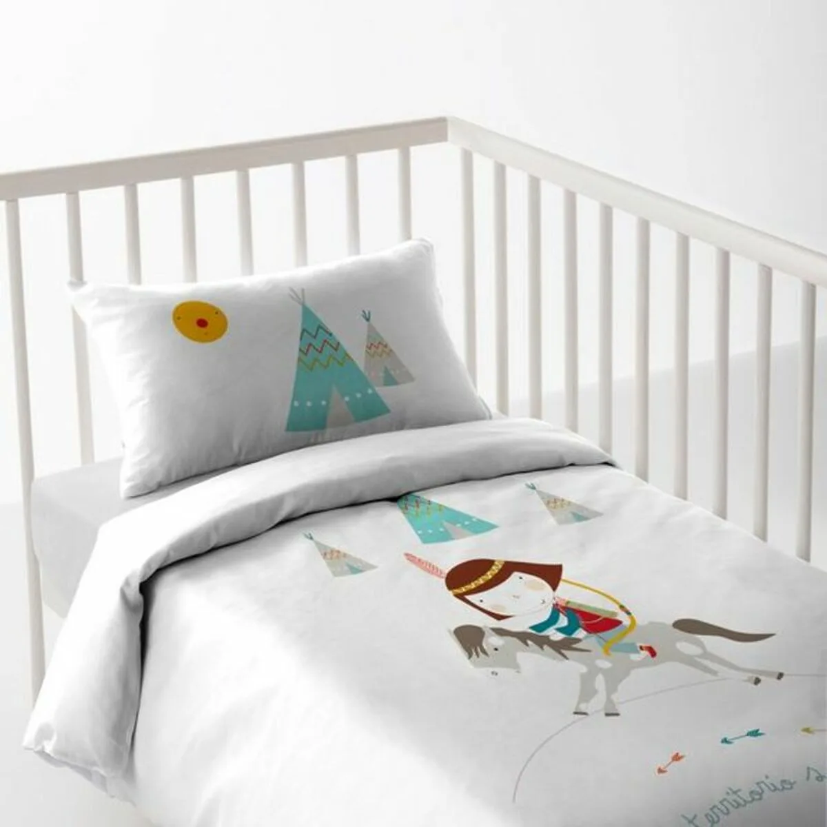 Housse de couette pour berceau haciendo el indio indian c s280243044. Diaytar, c'est l'alliance inattendue entre la rigueur suisse et la créativité italienne, appliquée au produit généraliste.