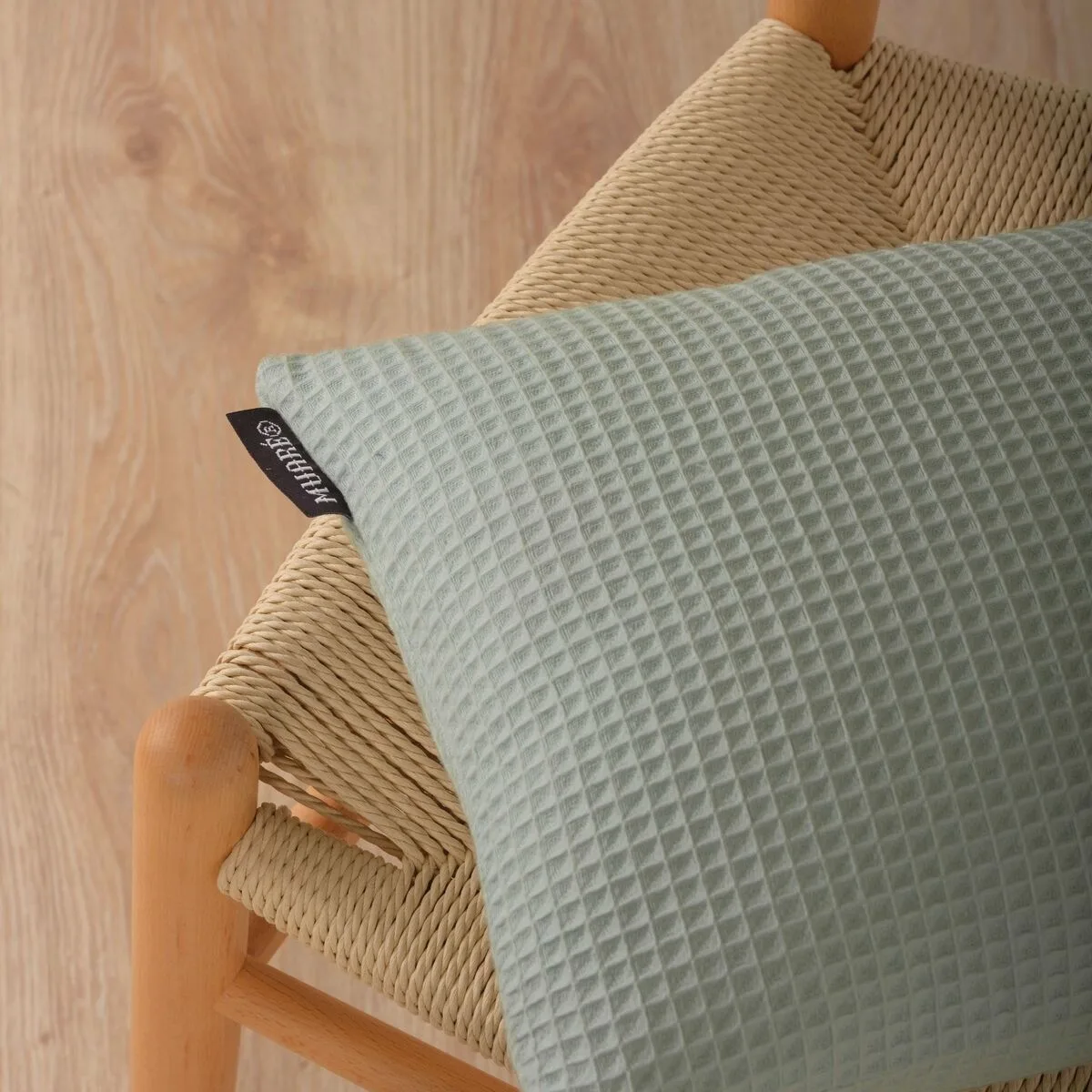 Housse de coussin belum waffle vert 30 x 50 cm s980454994. Diaytar, c'est la garantie de tomber sur ce produit unique qui fera de votre quotidien une expérience extraordinaire