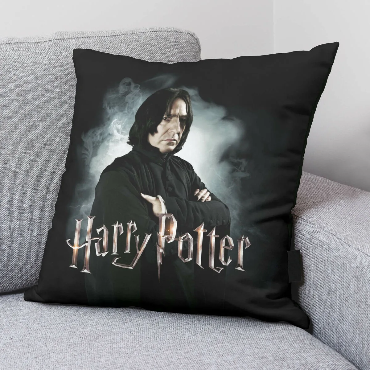Housse de coussin harry potter severus snape noir multicouleur 50 x 50 cm s980086741. Bienvenue sur Diaytar, où le shopping généraliste devient une chasse au trésor pour produits tendance et innovants