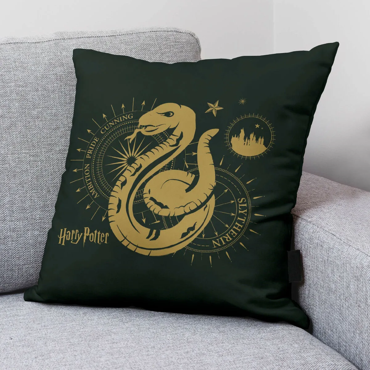 Housse de coussin harry potter slytherin multicouleur 50 x 50 cm s980087423. Plongez dans l'univers Diaytar, votre référence pour des produits du quotidien, high-tech et déco, tous porteurs de tendances