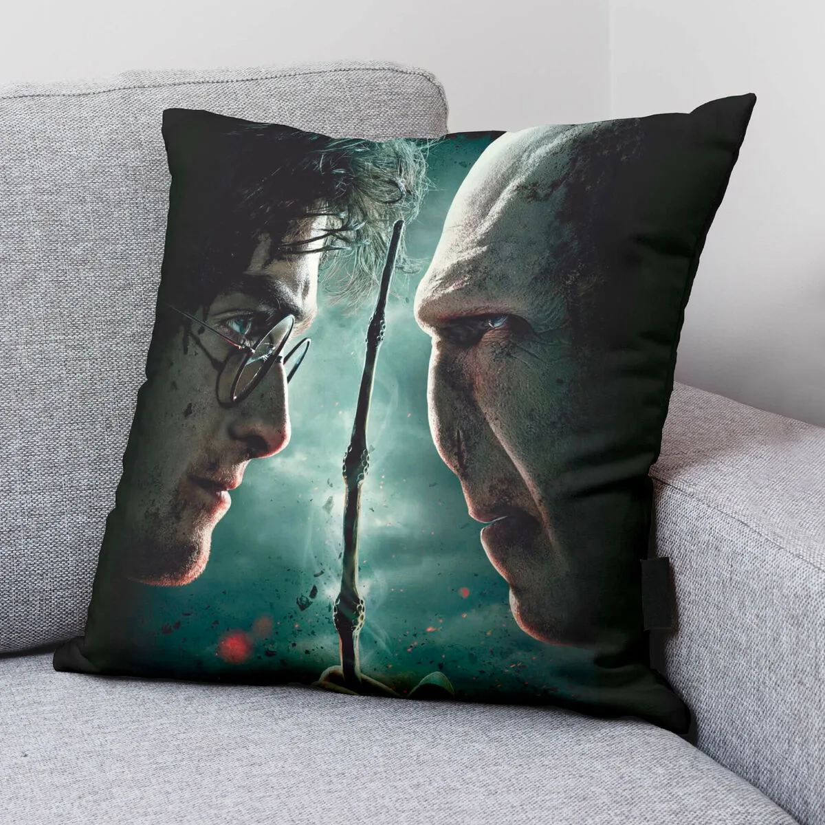 Housse de coussin harry potter vs voldemort multicouleur 50 x 50 cm s980077241. Diaytar incarne le nouveau visage du e-commerce : agile, éclectique et profondément ancré dans les tendances du moment