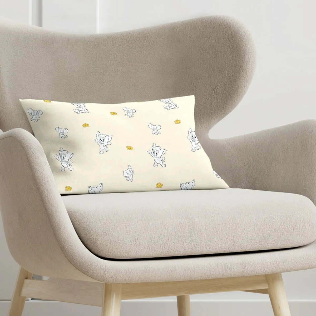 Housse de coussin tom jerry child c multicouleur 30 x 50 cm s981558226. Diaytar, le garde-meuble moderne de toutes vos envies : des produits pour combler tous vos besoins et toutes vos fantasies.