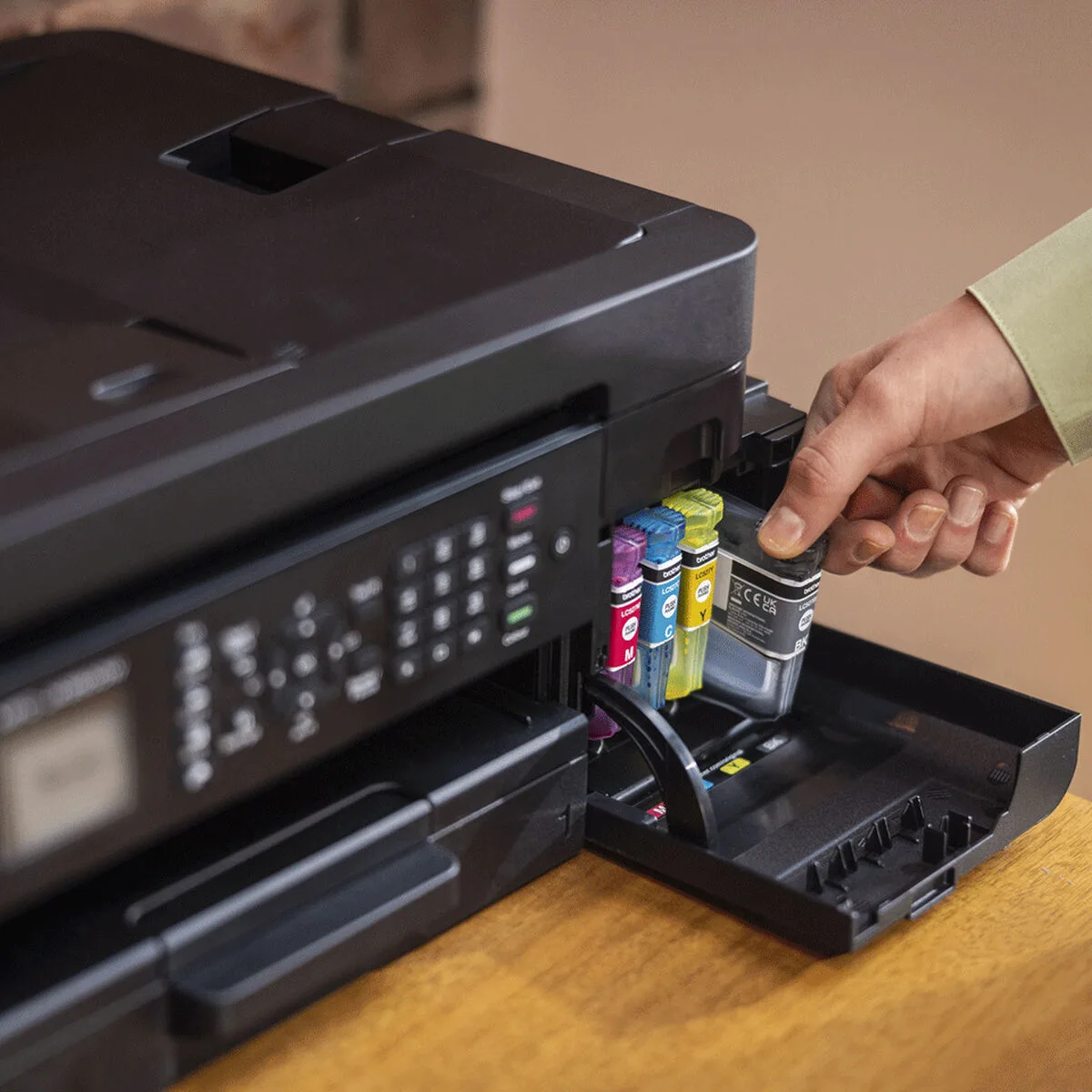 Imprimante multifonction brother mfcj4350dwre1 s7722245450. Diaytar, c'est la certitude de dénicher la perle rare, qu'il s'agisse d'un produit électronique de pointe ou d'un accessoire tendance