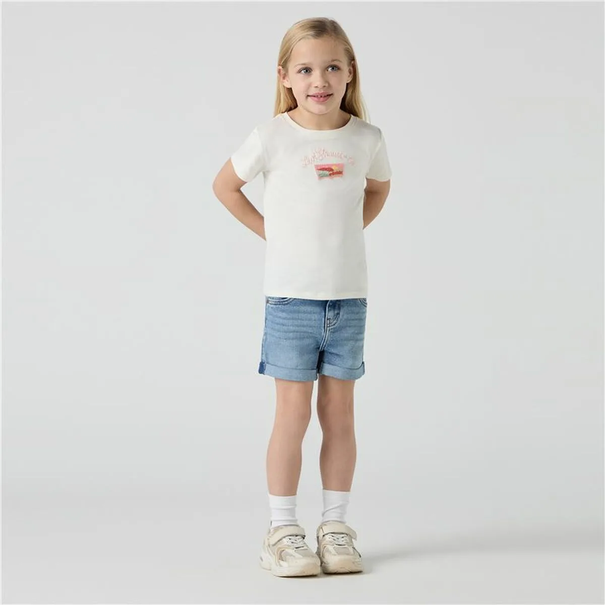 Jeans levi s lvg girlfriend flower child bleu s6418167849. Diaytar, la boutique en ligne qui pense à tout : des gadgets électroniques les plus futés aux objets maison les plus design