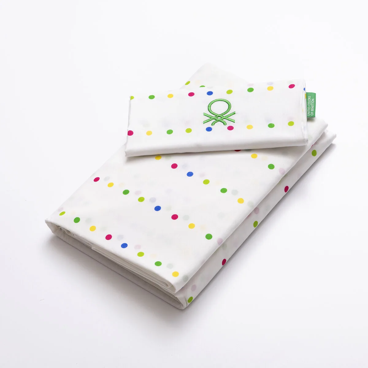 Jeu de draps benetton rainbow 3 pieces s500369756. Notre mission chez Diaytar : vous simplifier la vie en vous proposant les produits les plus ingénieux et les plus tendance du marché