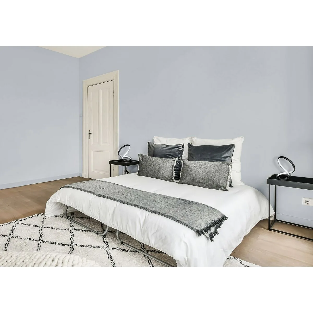 Lampe de bureau activejet aje laro ls noir s9110599648. Diaytar, c'est l'évidence que quand on aime les produits, on ne compte pas. On les collectionne. À vous de jouer.