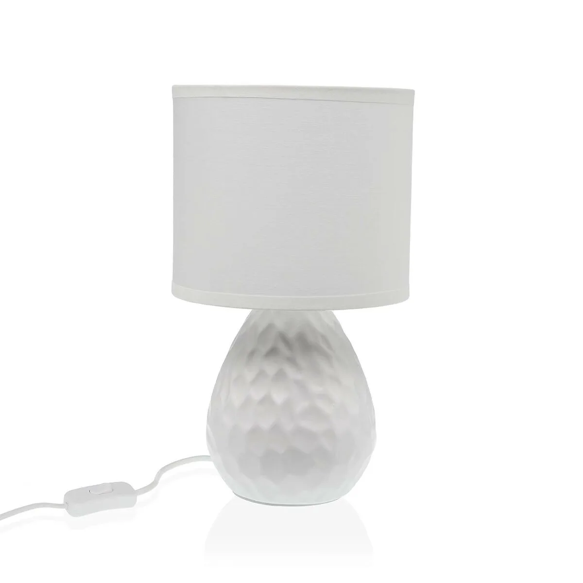 Lampe de bureau versa blanc ceramique 40 w 15 5 x 27 5 cm s341116610. Créez votre look signature avec les pièces mode sélectionnées par Diaytar.