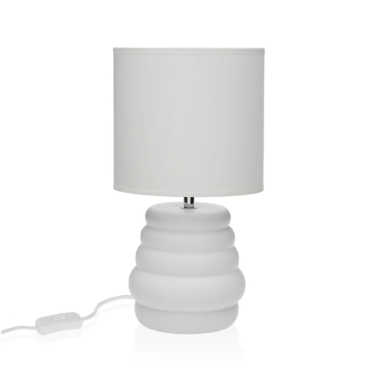 Lampe de bureau versa blanc ceramique 40 w 17 x 32 2 cm s341296417. Avec Diaytar, redécouvrez le plaisir de l'achat en ligne grâce à une approche humaine des produits et de la curation