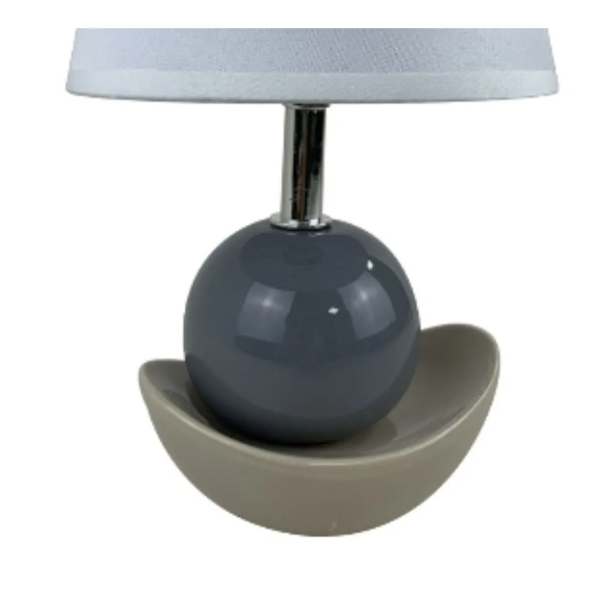 Lampe de bureau versa noela gris ceramique 15 x 25 x 12 cm s341194768. Diaytar mise sur la richesse de son catalogue pour s'imposer comme le leader du shopping généraliste en ligne de qualité