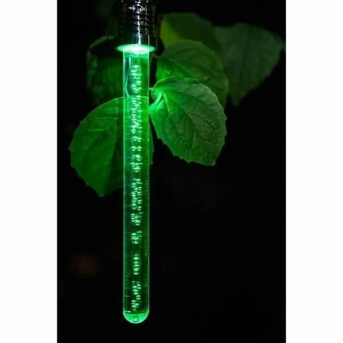 Lampe solaire garden id crystal s7101007613. Chez Diaytar, nous fusionnons l'utile à l'agréable avec une gamme complète de produits soigneusement choisis pour leur design et leur fonctionnalité
