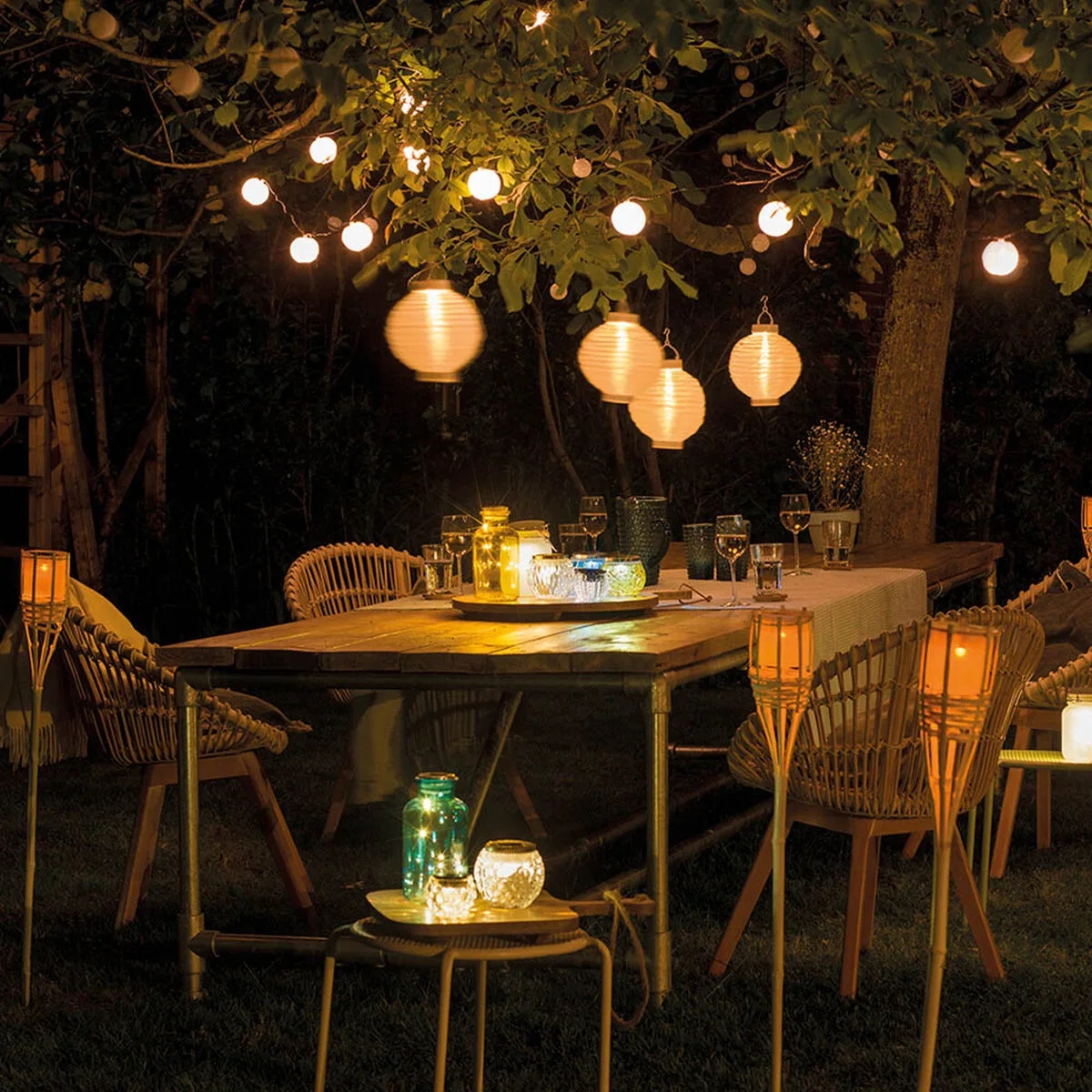 Lampion lumineo blanc nylon s792664236. L'art de vivre à la française s'exprime dans notre collection maison Diaytar.