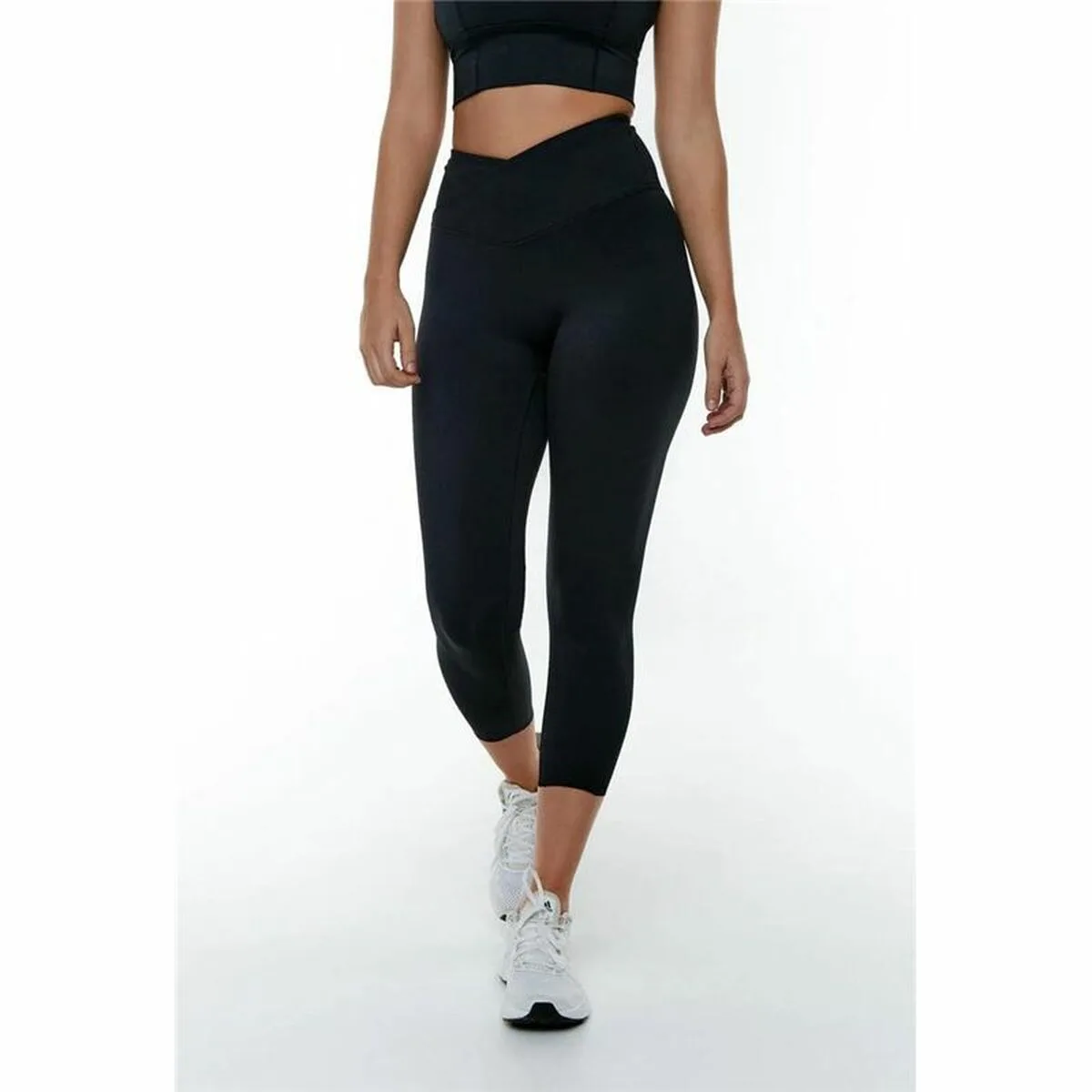 Leggings de sport pour femmes black limba capri rocket noir s6415910491. Diaytar a été conçu pour ceux qui voient le shopping en ligne comme une source d'inspiration et de solutions pratiques
