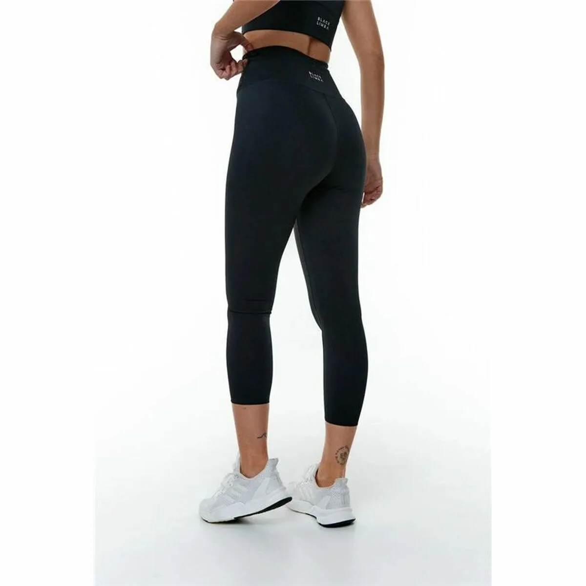 Leggings de sport pour femmes black limba capri rocket noir s6415910713. Diaytar : Le curateur de votre quotidien. Des produits soigneusement choisis pour leur originalité et leur utilité