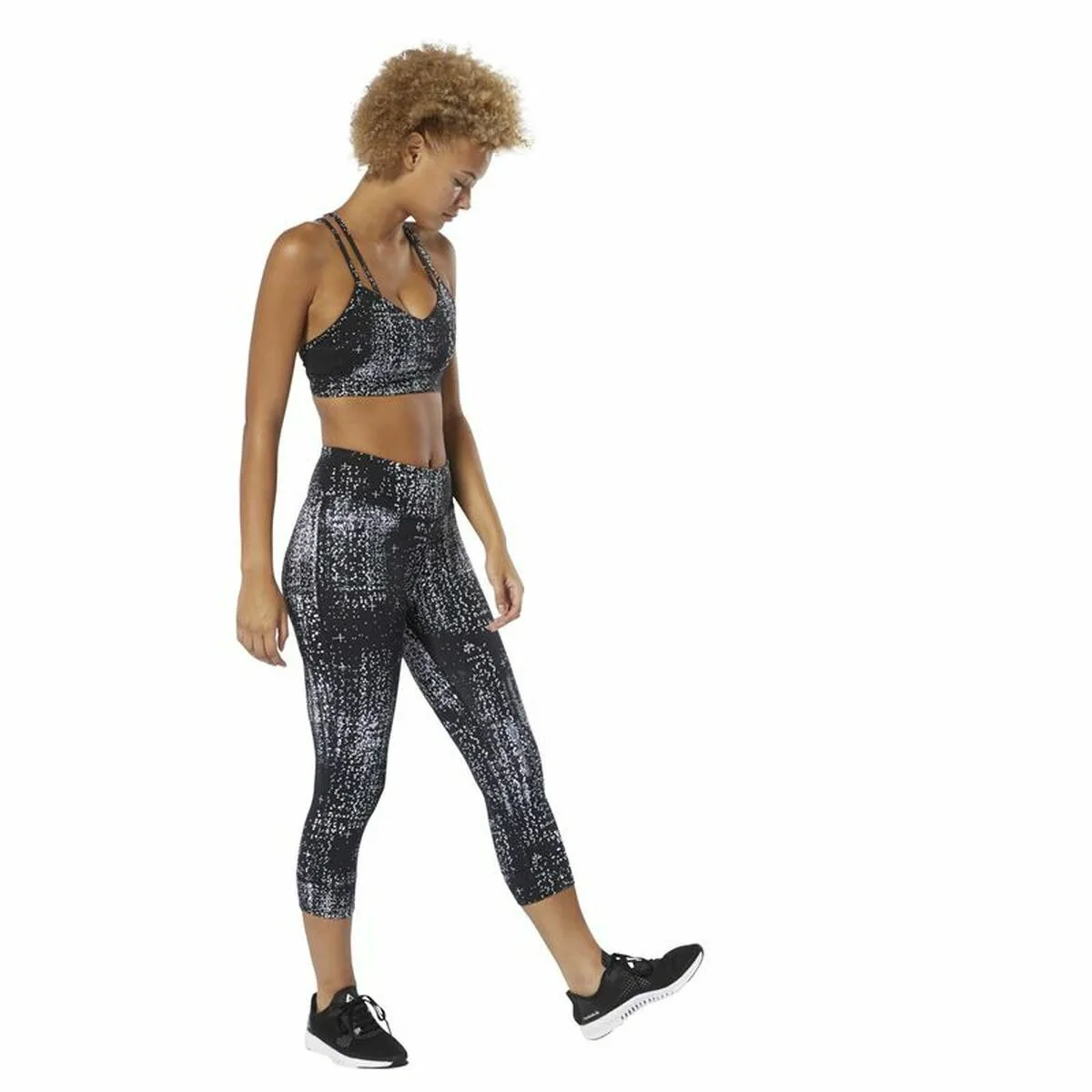 Leggings de sport pour femmes reebok lux 3 4 noir s649752511. Diaytar, c'est le sismographe des tendances : nous captons les vibrations du marché pour vous offrir le meilleur.