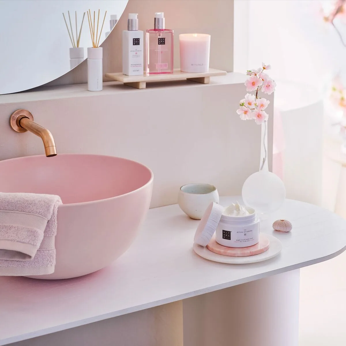 Lotion corporelle rituals the ritual of sakura 220 ml s0511425683. Chez Diaytar, chaque visite est l'occasion de découvrir un nouveau produit génial, qu'il soit électronique ou domestique
