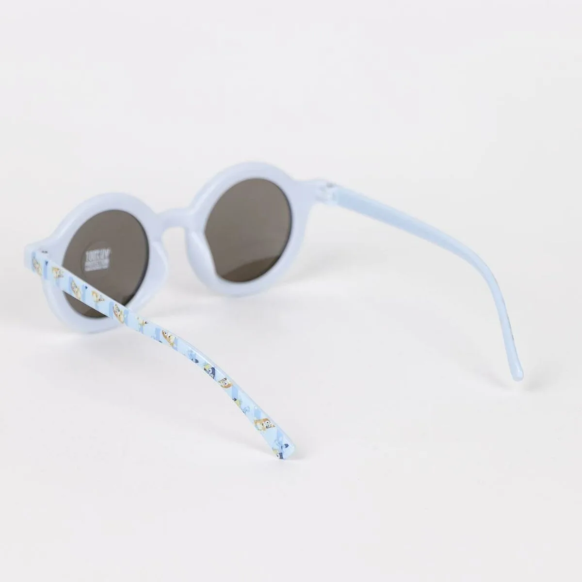 Lunettes de soleil enfant bluey bleu s073869981. Notre équipe Diaytar est une bande de dénicheurs compulsifs, toujours en quête du produit qui provoquera l'étincelle dans votre regard.