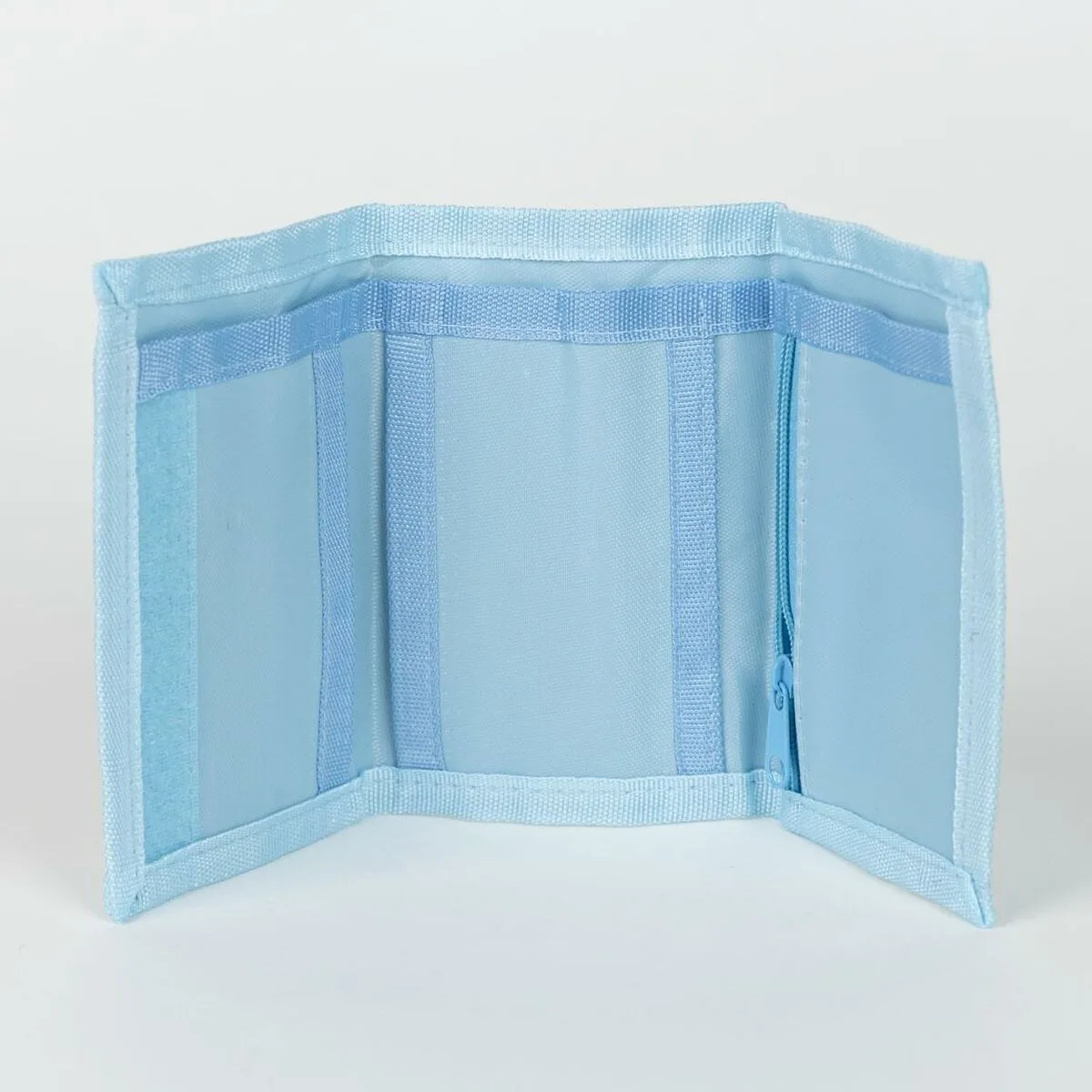 Lunettes de soleil et portefeuille bluey bleu s073881994. Diaytar, c'est le testament vivant qu'on peut allier large choix et qualité exemplaire dans le e-commerce.