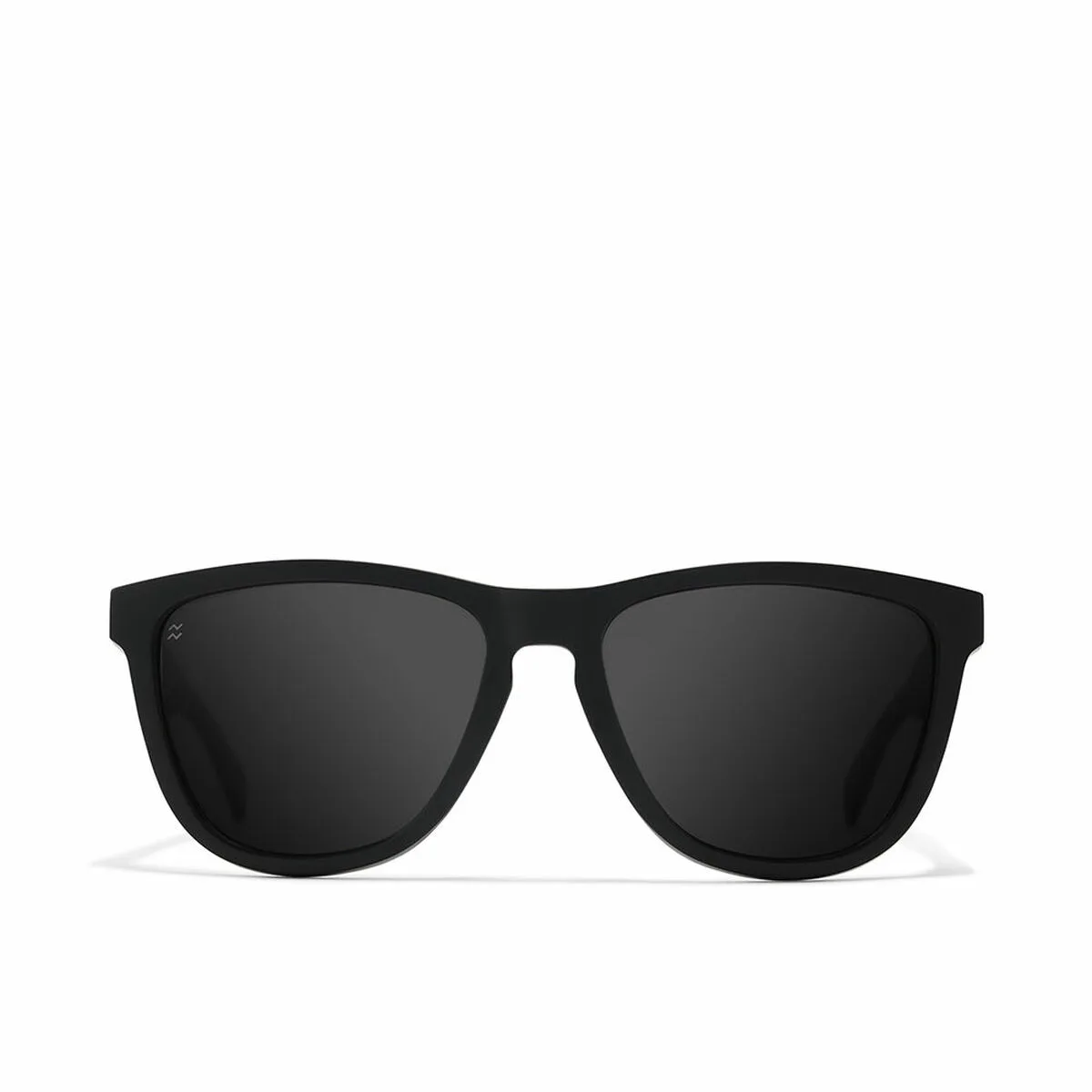Lunettes de soleil unisexe northweek regular matte noir fonce o 140 mm s0511572858. L'ADN de Diaytar : un mélange éclectique et raffiné de produits qui parle aussi bien aux geeks qu'aux esthètes