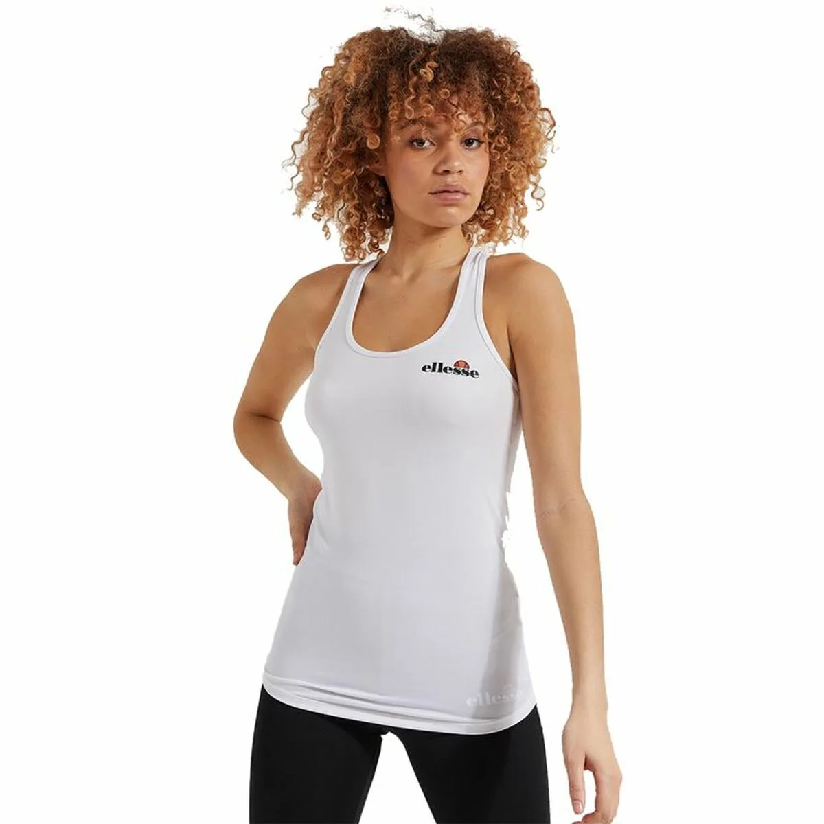 Maillot de corps de sport a manches coupe ellesse curasci blanc s648909494. Diaytar c'est bien plus qu'une boutique en ligne : c'est un concept où chaque produit, de l'électronique à la décoration, raconte une histoire