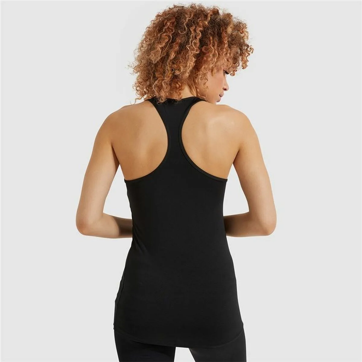 Maillot de corps de sport a manches coupe ellesse curasci noir s648908866. Notre algorithme préféré chez Diaytar ? L'humain. Car rien ne remplace le coup de cœur pour un produit exceptionnel.