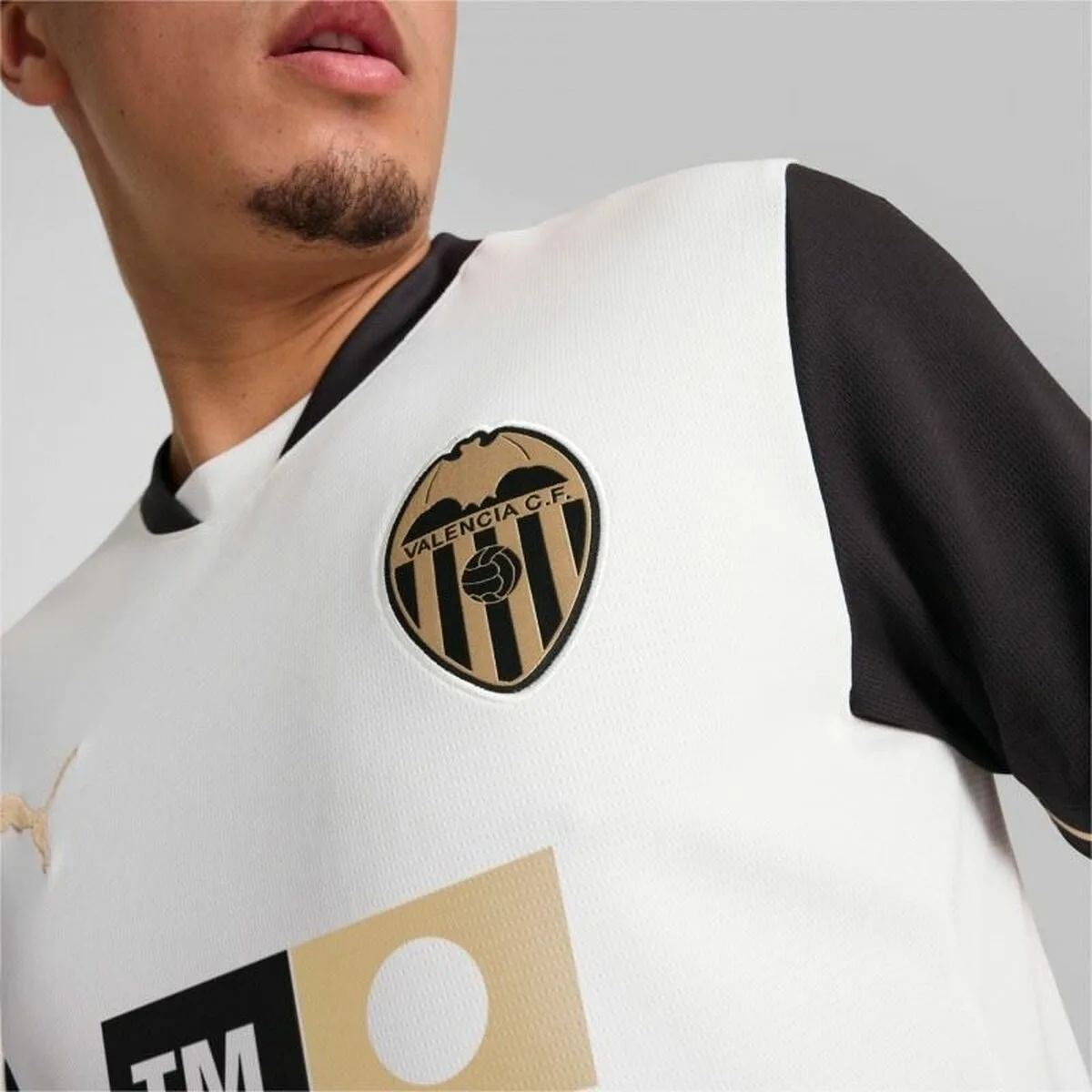 Maillot de football a manches courtes pour homme puma valencia c f home replica s6417895841. Diaytar Fashion : Soyez à la pointe de la mode avec nos collections exclusives.