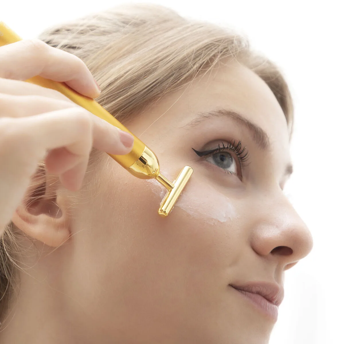 Masseur haute frequence pour le rajeunissement du visage t vibe innovagoods v010311387. Pour vous, nous avons créé Diaytar : l'antidote à la monotonie shopping, une injection régulière de produits novateurs.