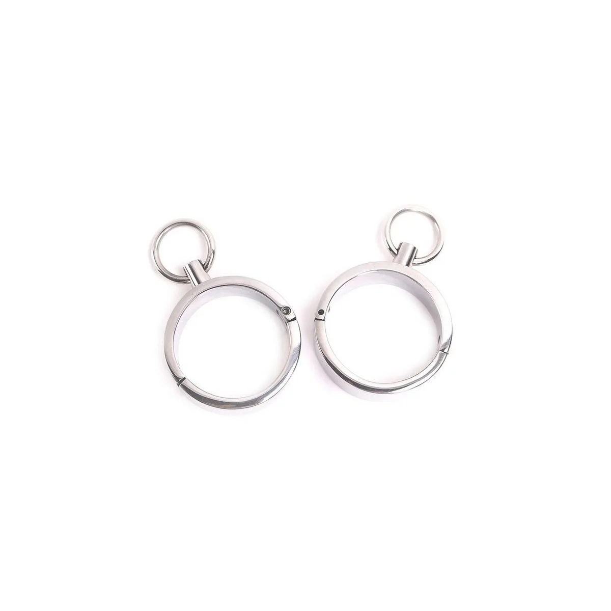 Menottes kiotos argente m040368973. Diaytar, le partenaire de ceux qui veulent une vie mieux équipée, mieux designée et plus connectée, tout simplement.Diaytar : Le laboratoire des tendances où naissent vos futurs produits préférés, des essentiels aux plus innovants.