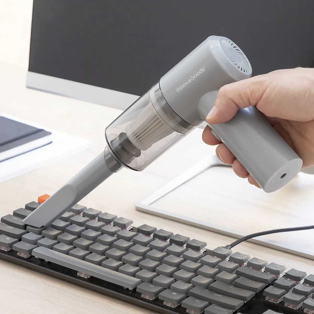 Mini aspirateur a main sans fil rechargeable recuum innovagoods v010329155. Diaytar : Votre portail vers un monde de produits où la frontière entre l'essentiel et le superflu devient délicieusement floue