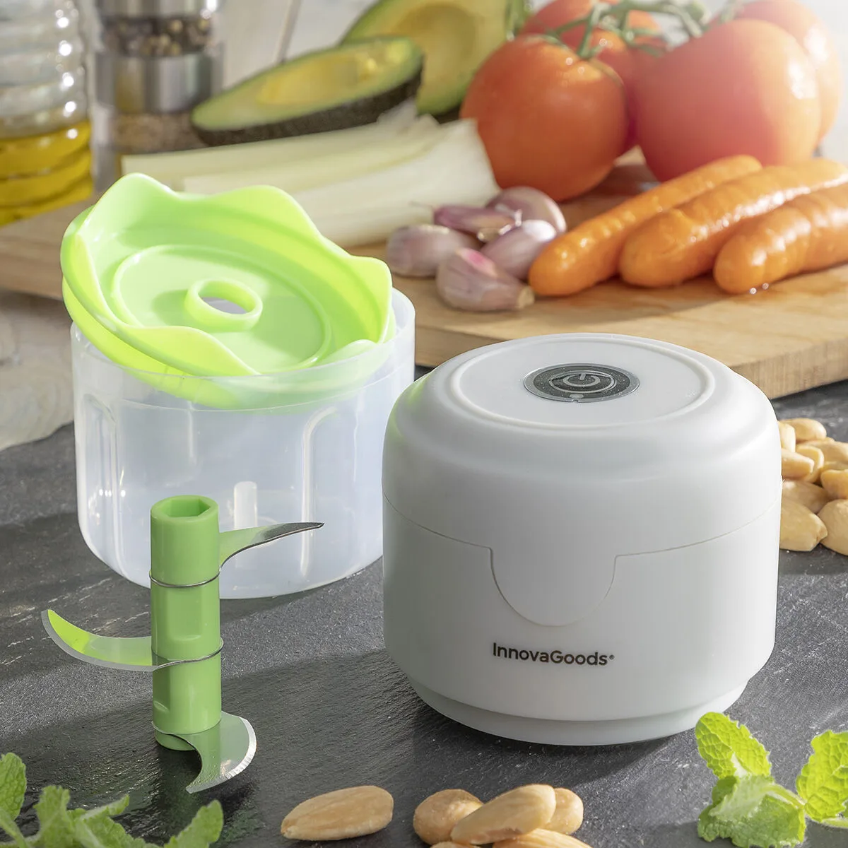 Mini hachoir rechargeable et portable echoppie innovagoods v010333787. Diaytar, c'est la rencontre parfaite entre modernité et authenticité.