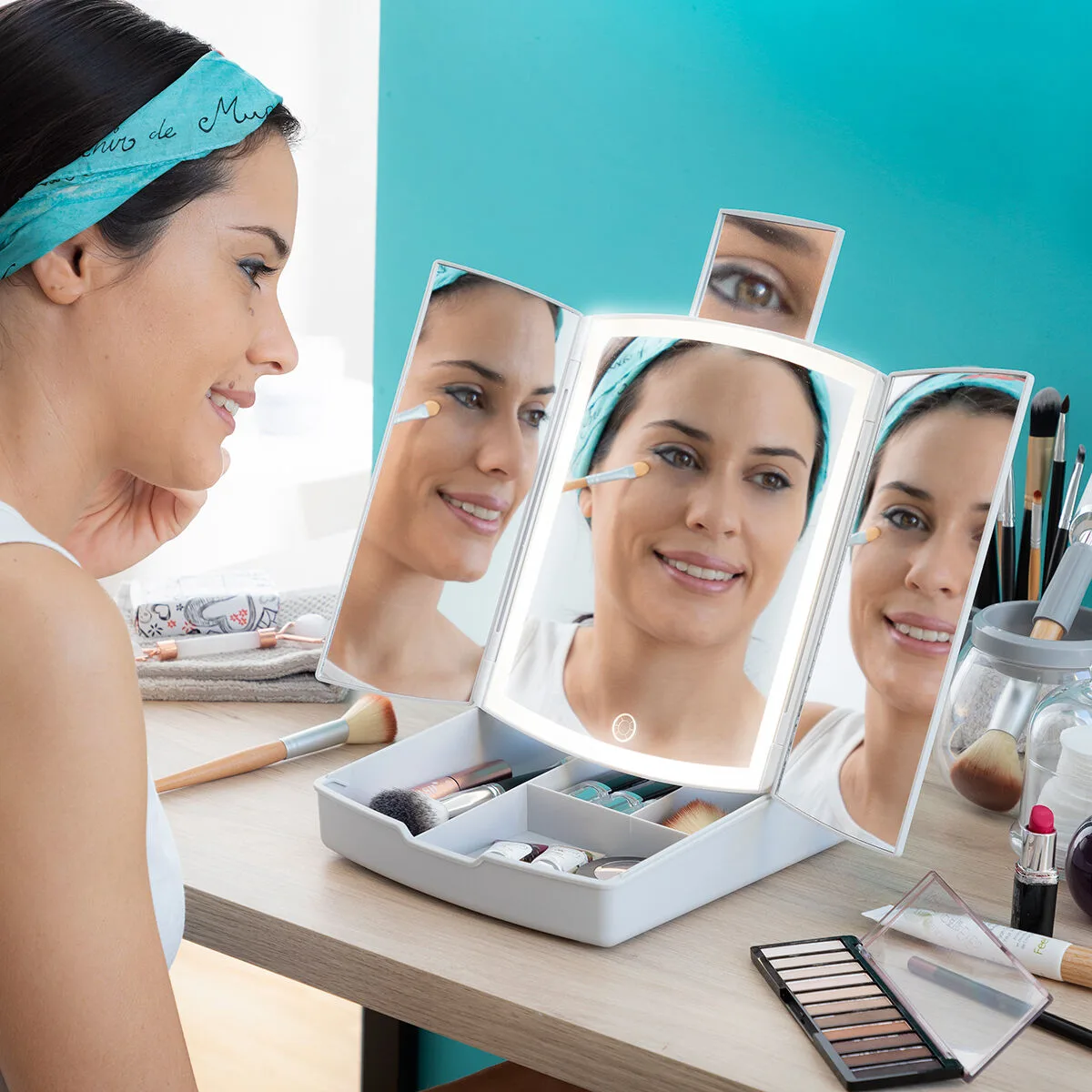 Miroir led pliable avec organisateur de maquillage 3 en 1 panomir innovagoods support de bureau reconditionne c v070724827. Chez Diaytar, la tendance n'est pas qu'une question d'apparence, c'est une question de fonctionnalité et d'innovation