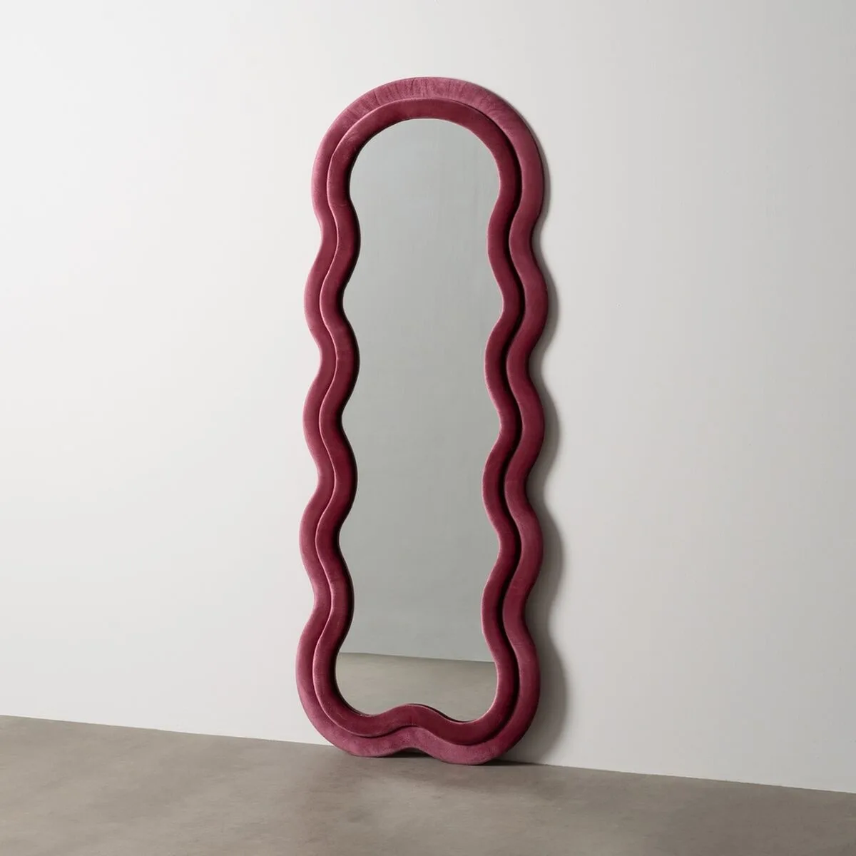 Miroir mural bordeaux vertical 60 x 4 x 160 cm s880672469. Nous avons voulu Diaytar comme une deuxième maison, remplie de produits qui vous ressemblent et vous facilitent la vie.