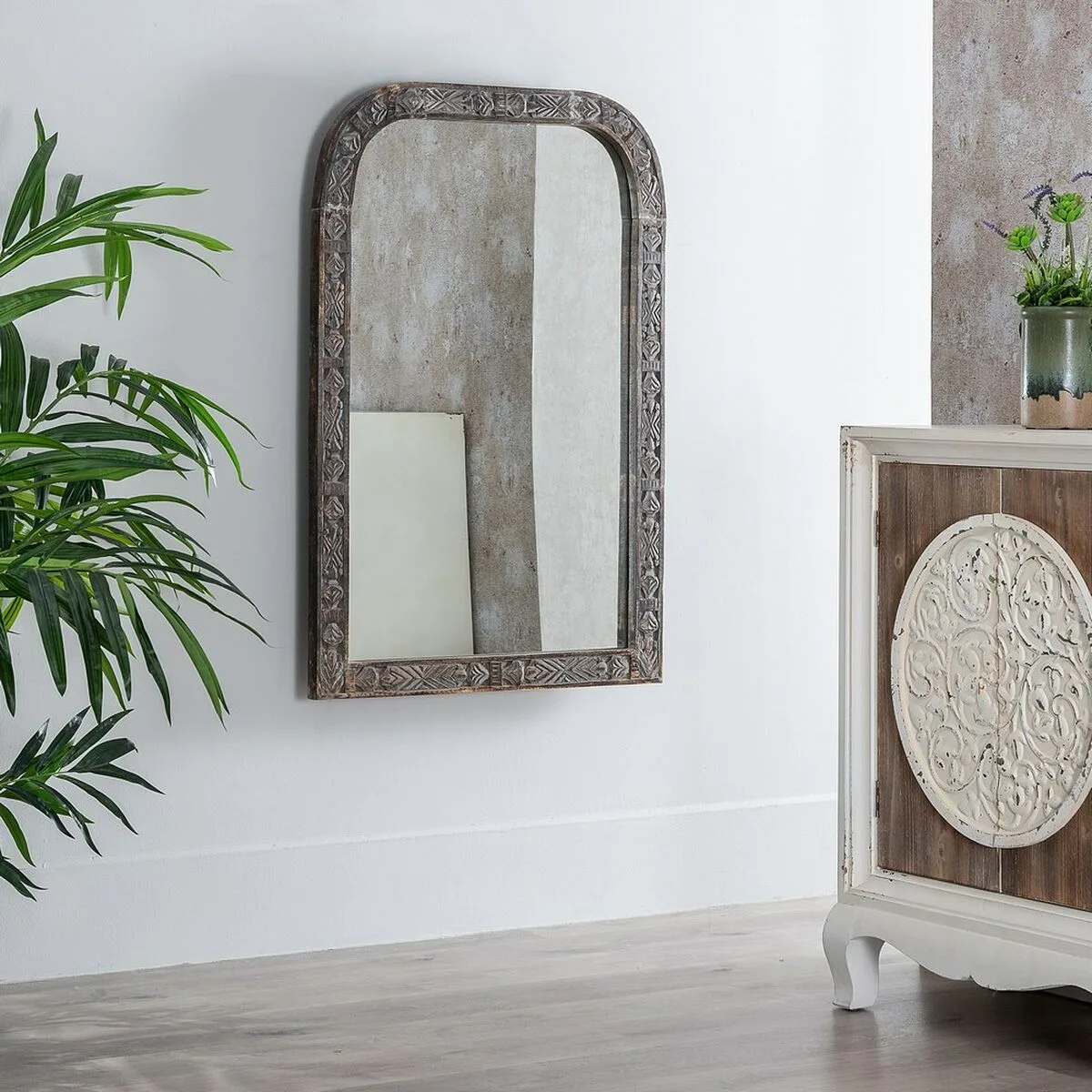 Miroir mural marron 77 x 3 x 113 cm s880209637. Chez Diaytar, nous célébrons l'innovation sous toutes ses formes, des produits high-tech les plus fous aux objets maison les plus malins.