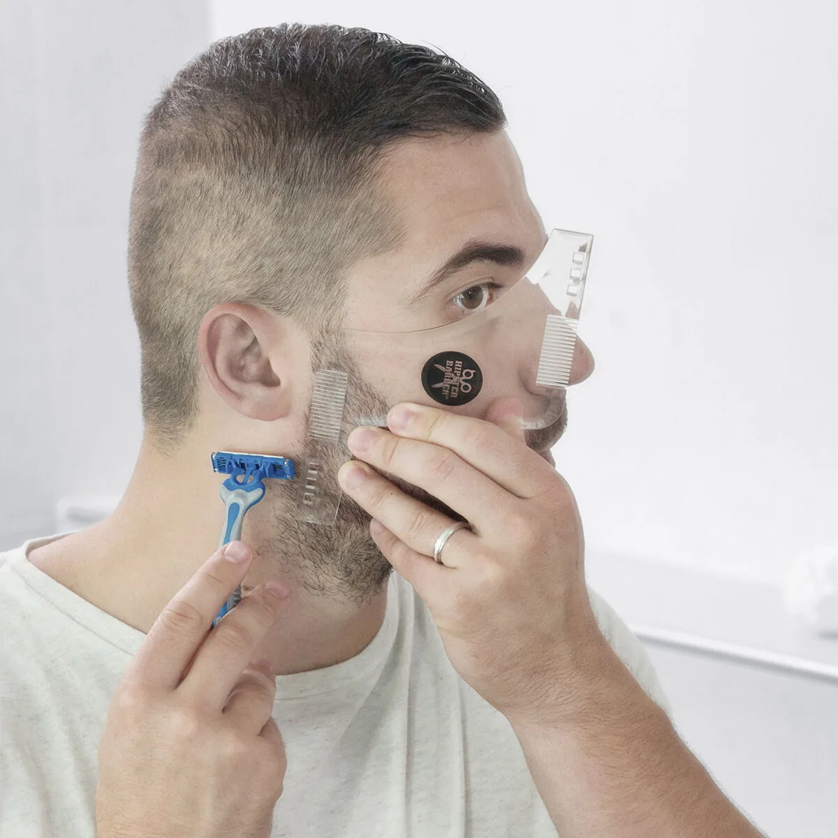Moule pour rasage de barbe hipster barber innovagoods v010098461. L'art de vivre à la française s'exprime dans notre collection maison Diaytar.