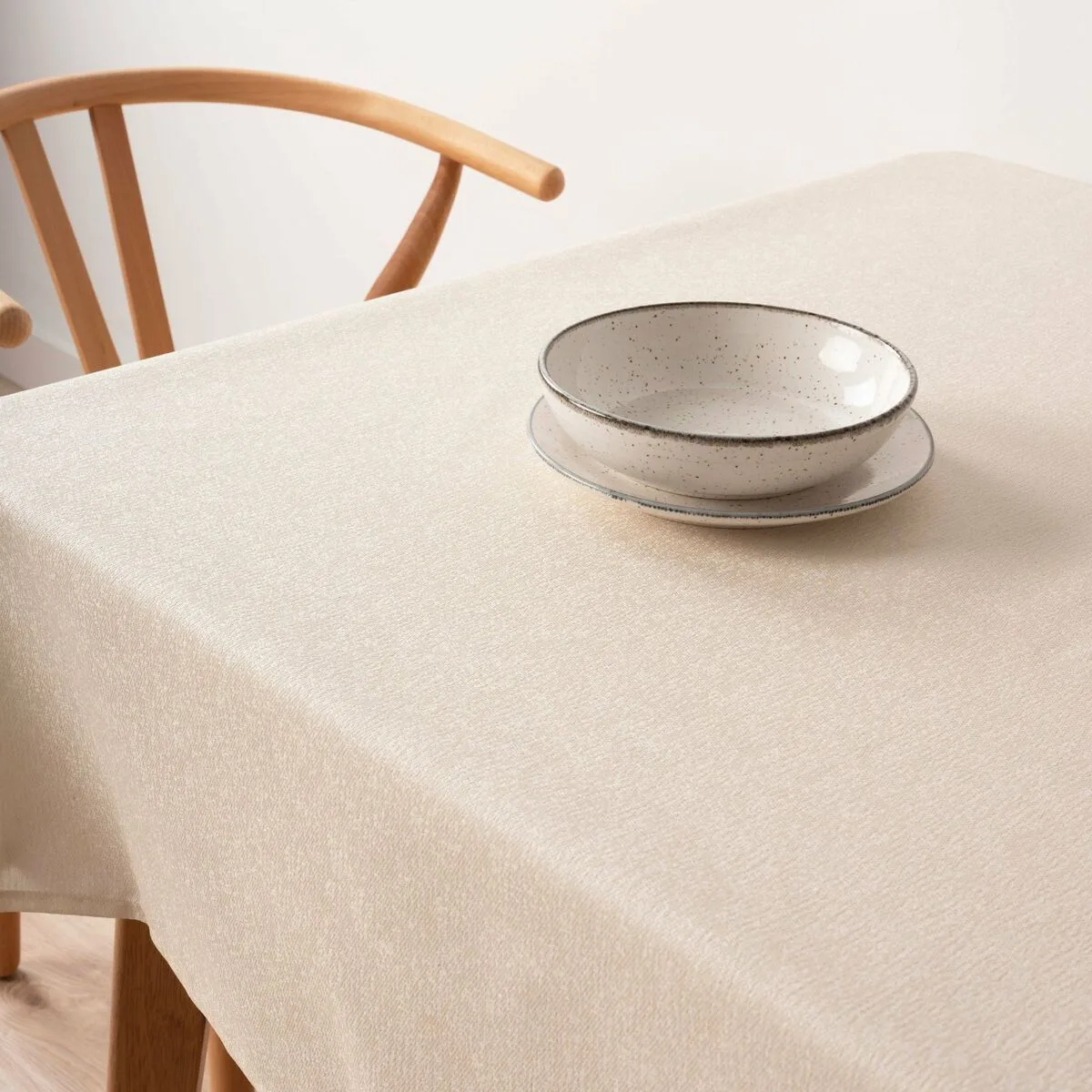 Nappe antitache belum 000 068 beige 200 x 155 cm s980462661. Diaytar a été pensé pour les multitâches, les exigeants, les pressés, les rêveurs... En somme, pour vous.