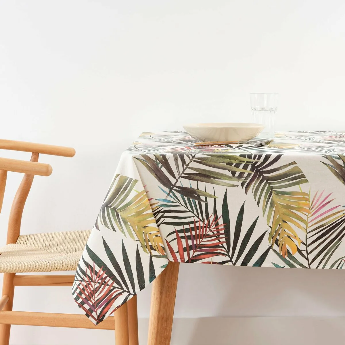 Nappe antitache belum 0119 4 multicouleur 150 x 150 cm fleurs s980736368. L'aventure Diaytar est une quête permanente de sens et d'esthétisme à travers des produits soigneusement pensés.