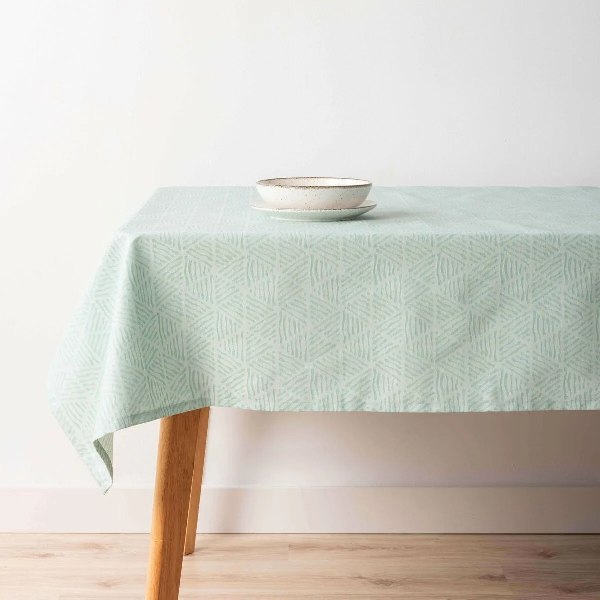 Nappe antitache belum 31990c turquoise 155 x 155 cm s980460753. Diaytar, c'est le compagnon de ceux qui aiment prendre soin d'eux et de leur intérieur avec des produits choisis avec amour.