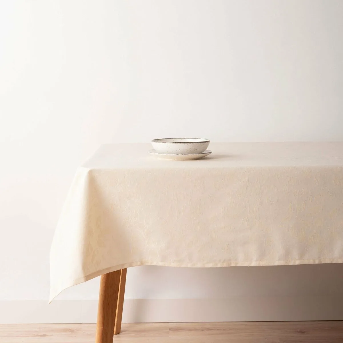Nappe antitache belum 32010d2 beige 200 x 155 cm s980466236. Diaytar s'adapte à vos besoins avec une gamme complète et variée.