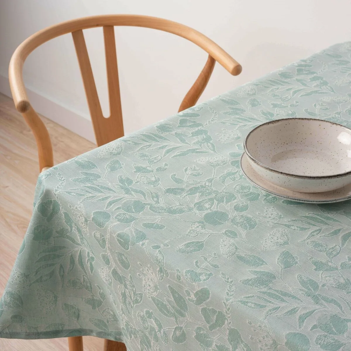 Nappe antitache belum 32010d2 turquoise 240 x 155 cm s980468153. Nous avons voulu Diaytar comme une deuxième maison, remplie de produits qui vous ressemblent et vous facilitent la vie.