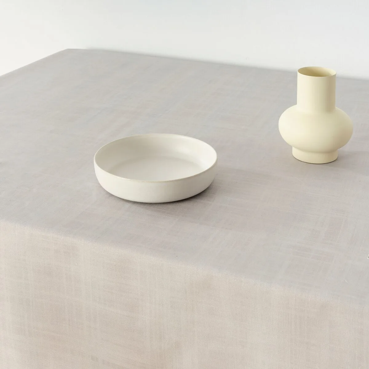 Nappe antitache belum liso gris 200 x 150 cm s980520599. Diaytar s'adresse aux esprits modernes en quête de produits qui allient performance technologique et design épuré