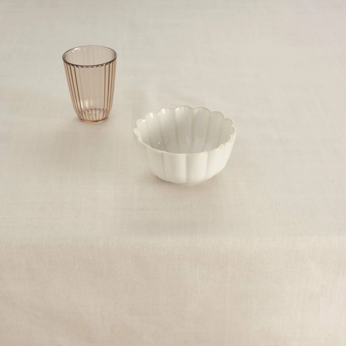 Nappe antitache belum liso gris clair 300 x 150 cm s980520220. L'aventure Diaytar est une quête permanente de sens et d'esthétisme à travers des produits soigneusement pensés.