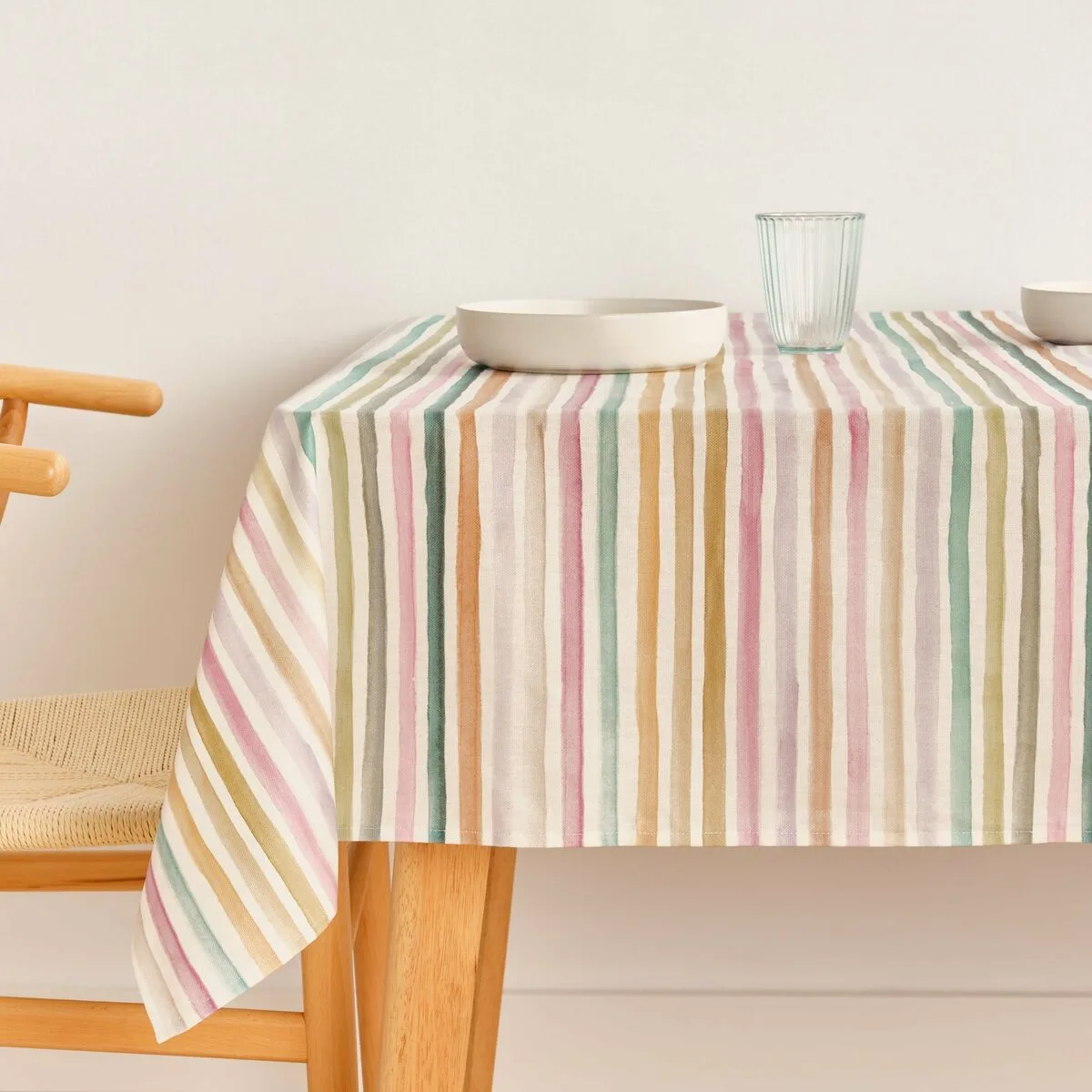 Nappe antitache belum naiara 4 100 180 x 250 cm a rayures s980558025. Nous avons injecté tout notre savoir-faire dans Diaytar pour vous offrir une expérience shopping sans friction, tout en plaisir.