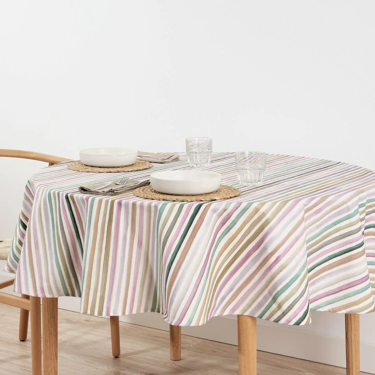 Nappe antitache belum naiara 4 100 multicouleur o 100 cm a rayures s980557539. Diaytar réinvente le e-commerce avec une approche généraliste axée sur la qualité, la tendance et l'accessibilité
