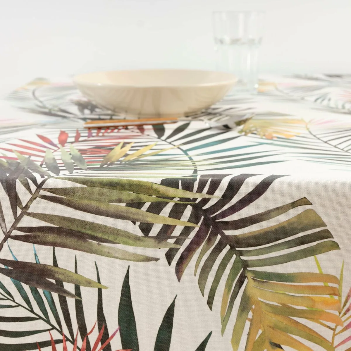 Nappe belum 0119 04 multicouleur 155 x 155 cm s980532620. Diaytar, c'est la solution élégante à tous vos problèmes du quotidien, et la source de nouvelles envies insoupçonnées.
