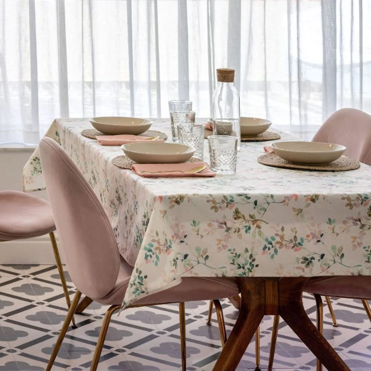 Nappe belum 0120 247 multicouleur 155 x 155 cm s980534188. Diaytar capitalise sur la diversité : notre force est de vous offrir un choix immense sans jamais sacrifier la qualité