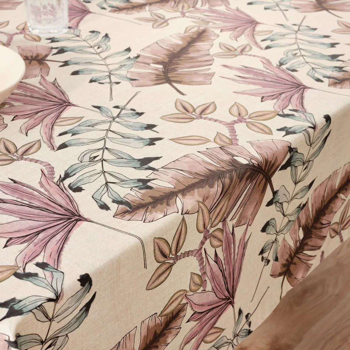 Nappe belum 0120 314 beige 250 x 155 cm floral s980861616. Du salon à la chambre, Diaytar habille votre intérieur avec élégance.